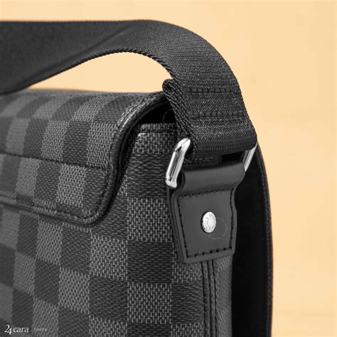 District Messenger Damier Graphite Canvas 